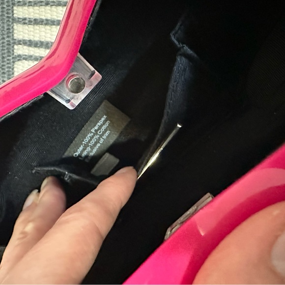 👄 Lulu Guinness Fucsia Pink Lips Novelty Fun Trendy Clutch Purse Handbag Bag - Picture 10 of 13